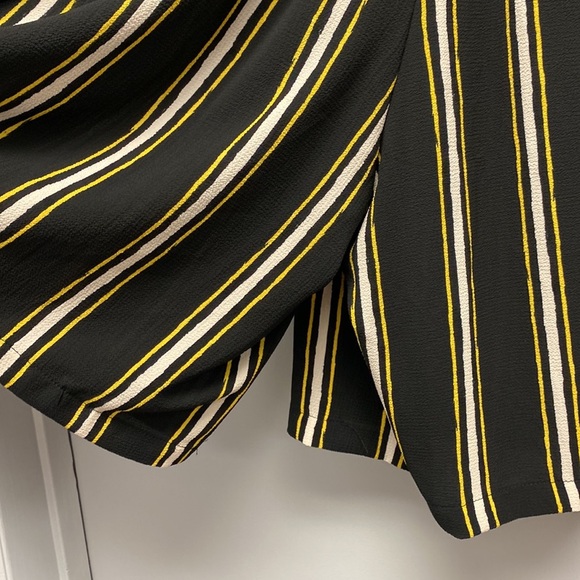 Bobeau Striped Skort - Picture 4 of 7